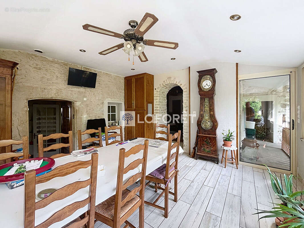Maison à AIRVAULT