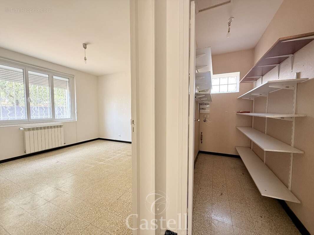 *** maison de plain pied 4 faces, garage *** - photo 10