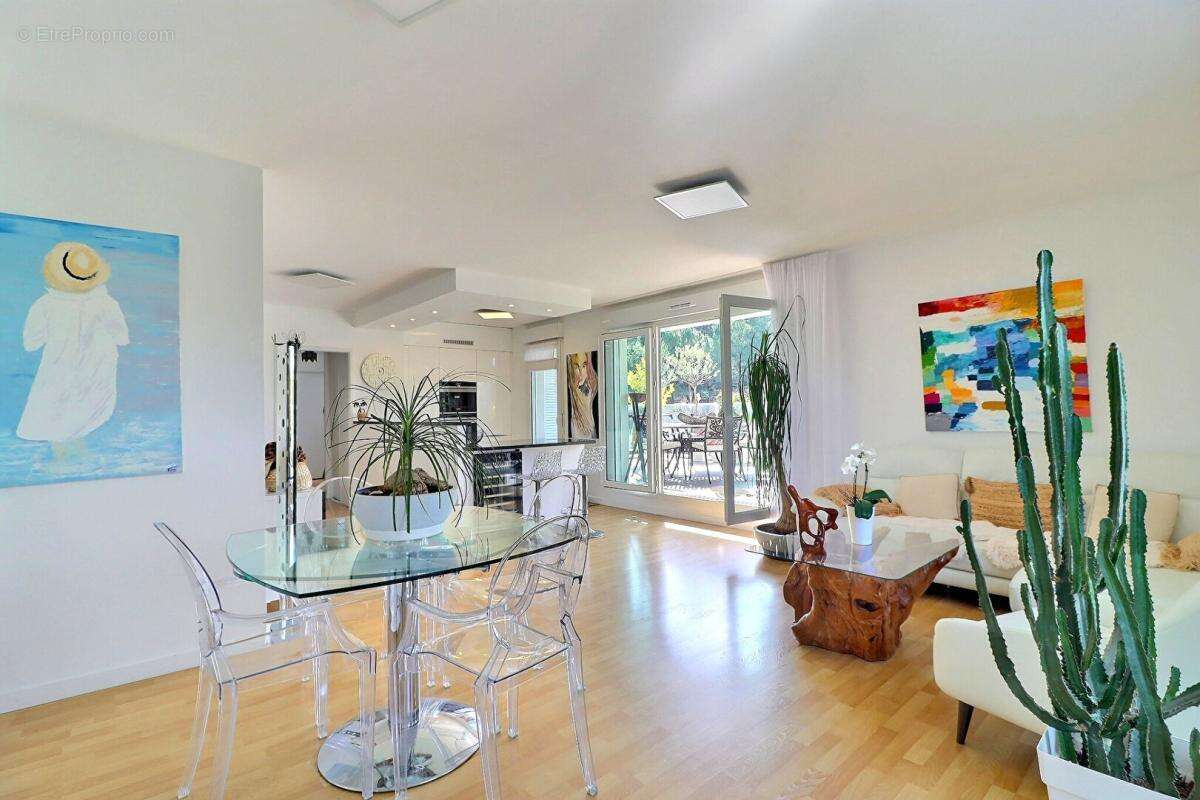 Appartement à MARSEILLE-11E