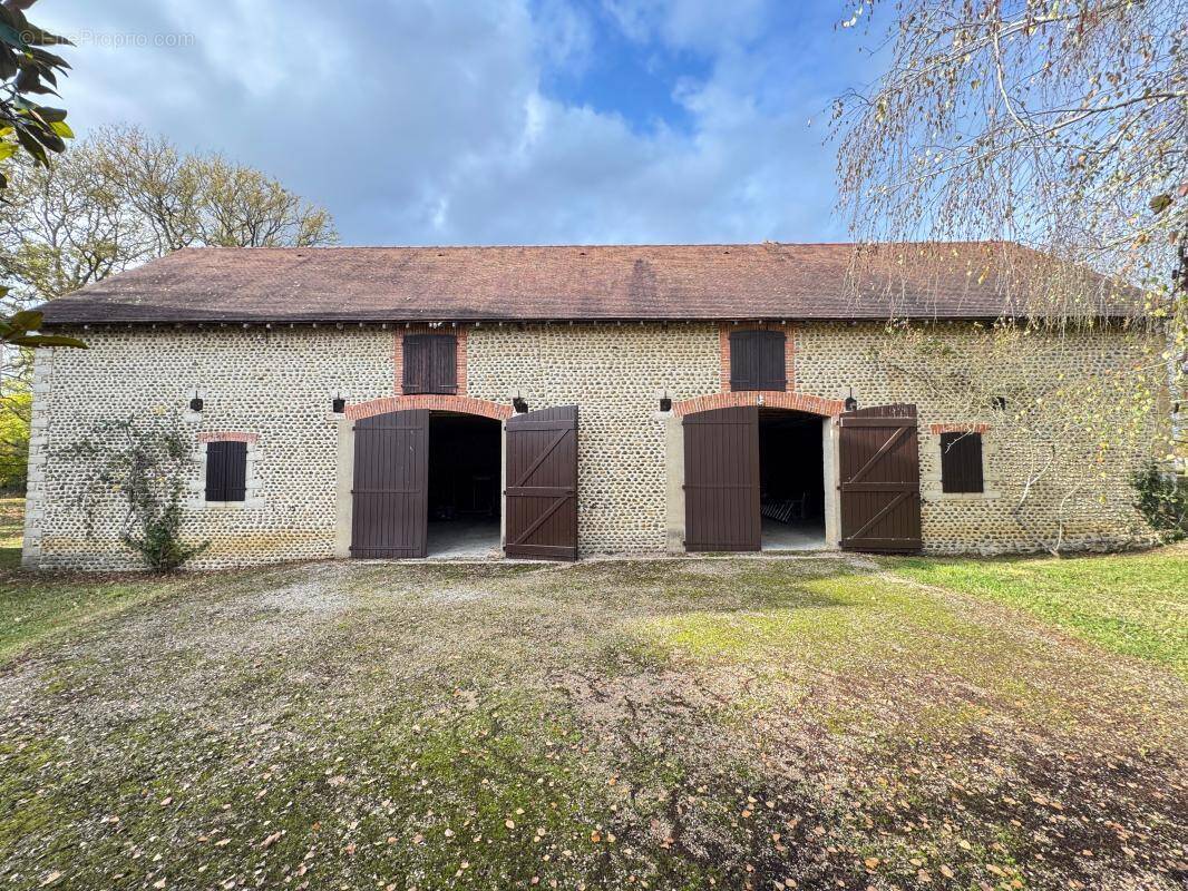 Maison à LASCLAVERIES