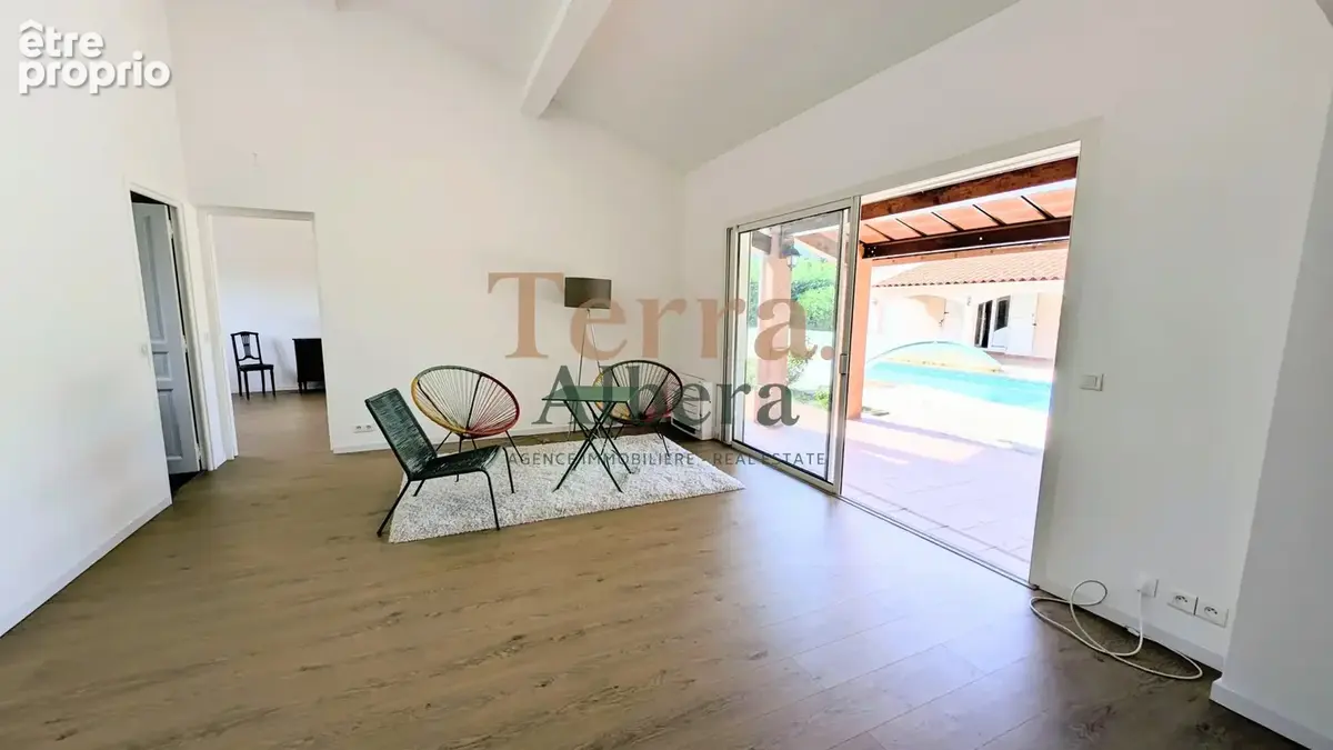 Laroque-Des-Albères - Belle villa rénovée dans un quartier calme avec piscine, belle vues et dépendance - photo 6