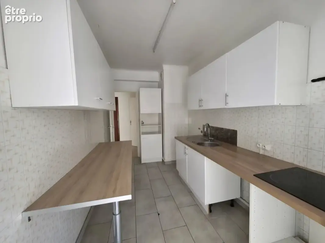 NICE - Le Port - 2 pièces - 54,64m² - plein Sud - ascenseur - balcon - photo 3