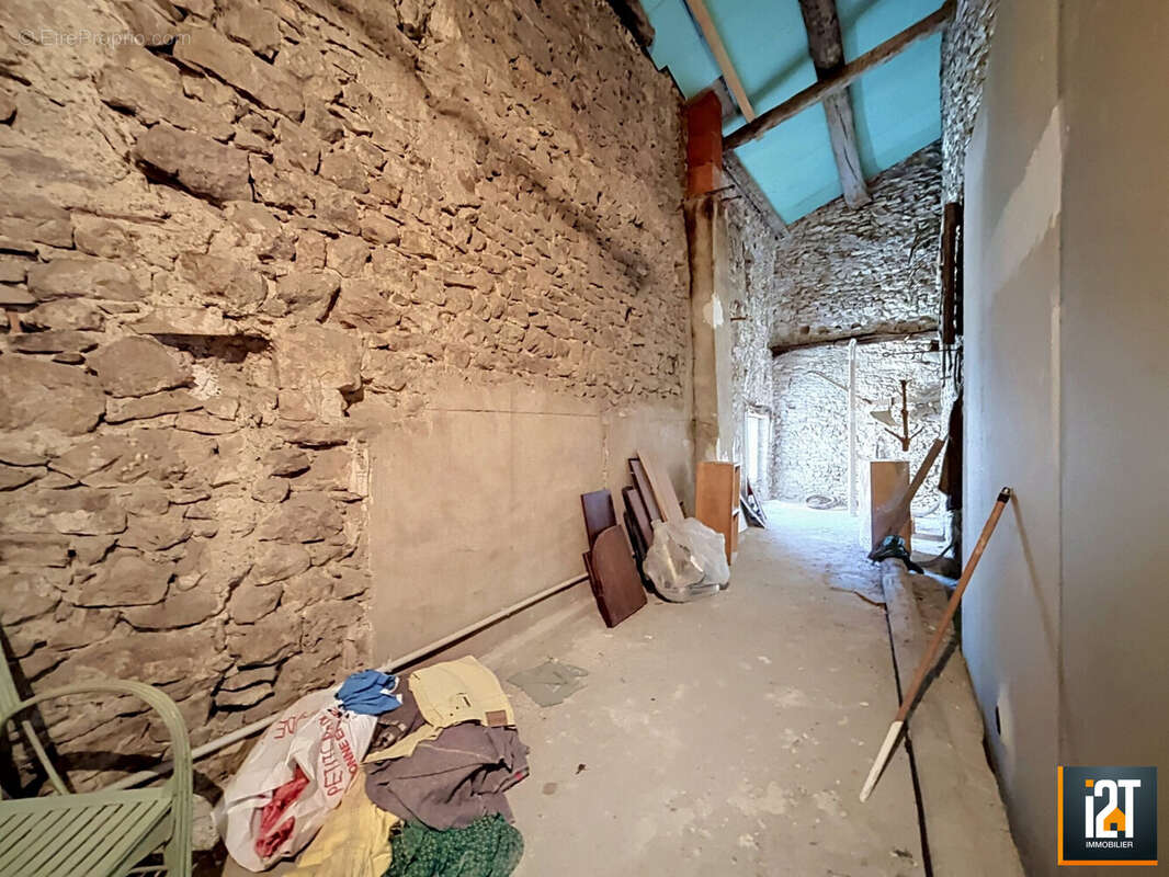 Maison à LA CALMETTE