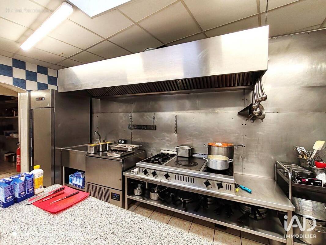 Photo 1 - Commerce à LA CHAPELLE-DES-MARAIS