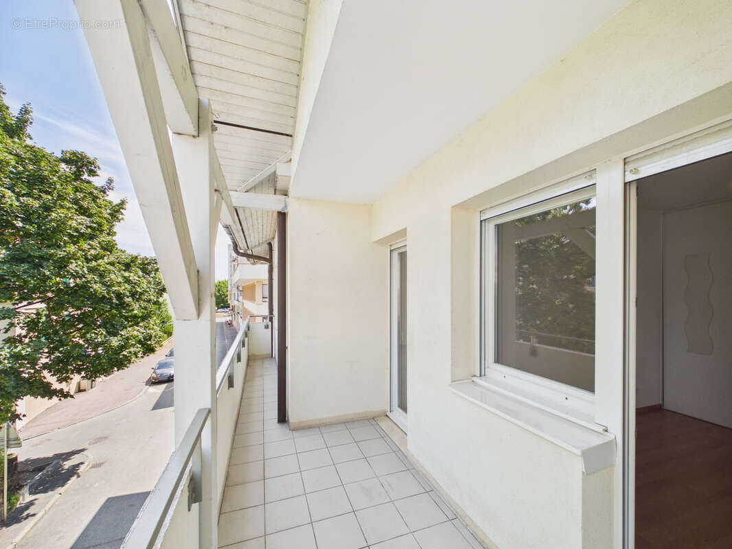 Appartement à EVIAN-LES-BAINS