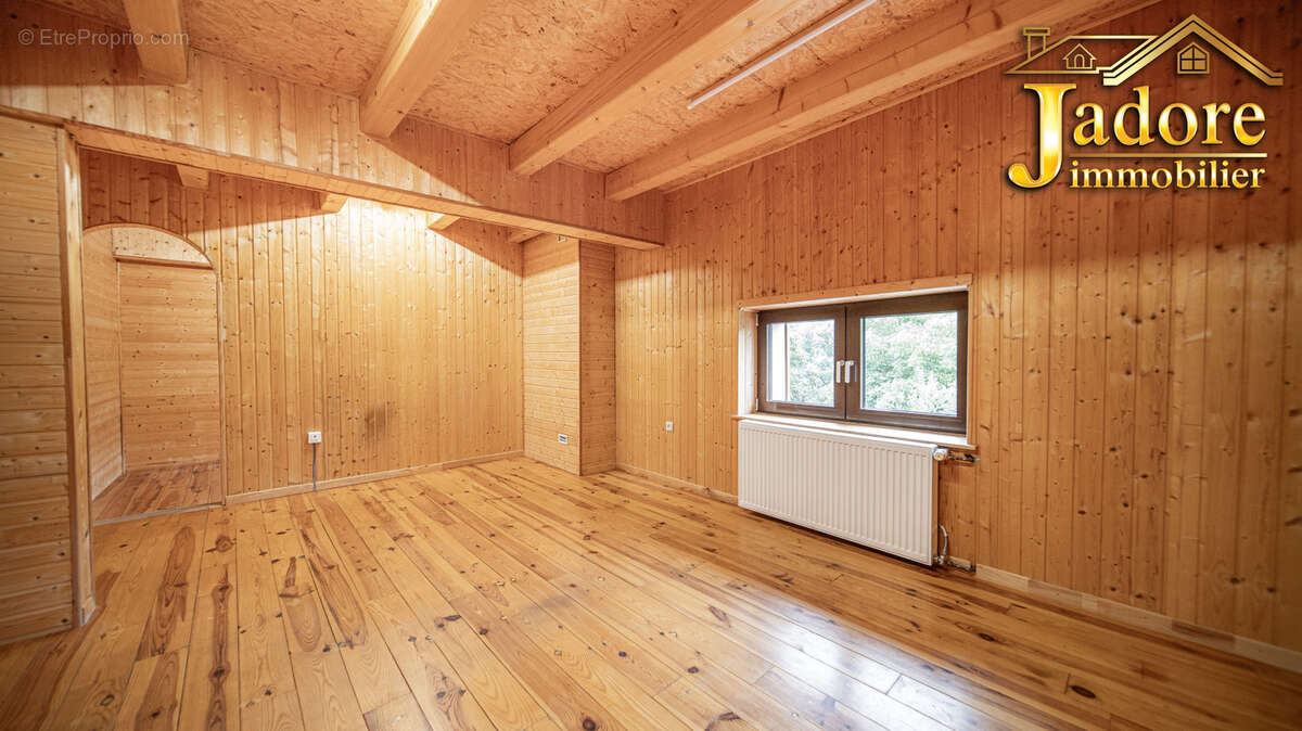 *** trop tard *** ferme vosgienne renovee + appartement !! - photo 10