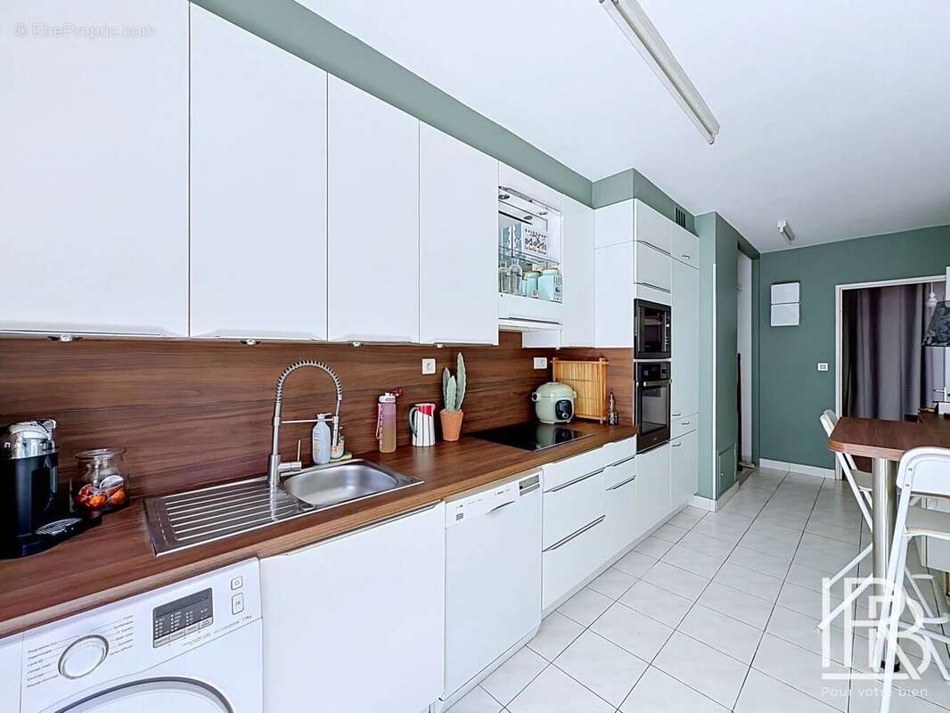 Appartement à MARSEILLE-7E