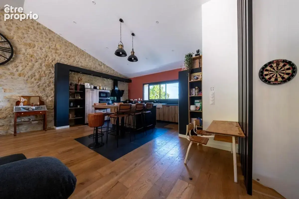  propriété de caractère – 239 m² – 6 chambres – 3,2 hectares
e - photo 8