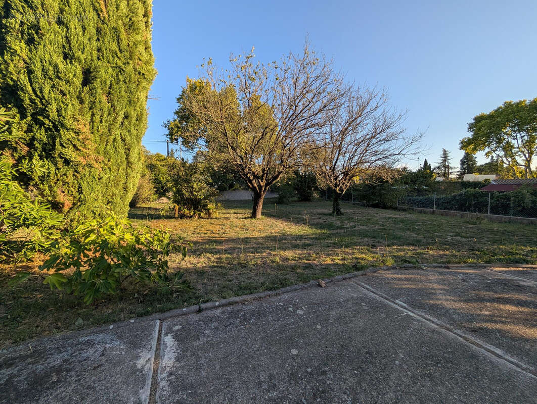 Terrain à PRADES-LE-LEZ
