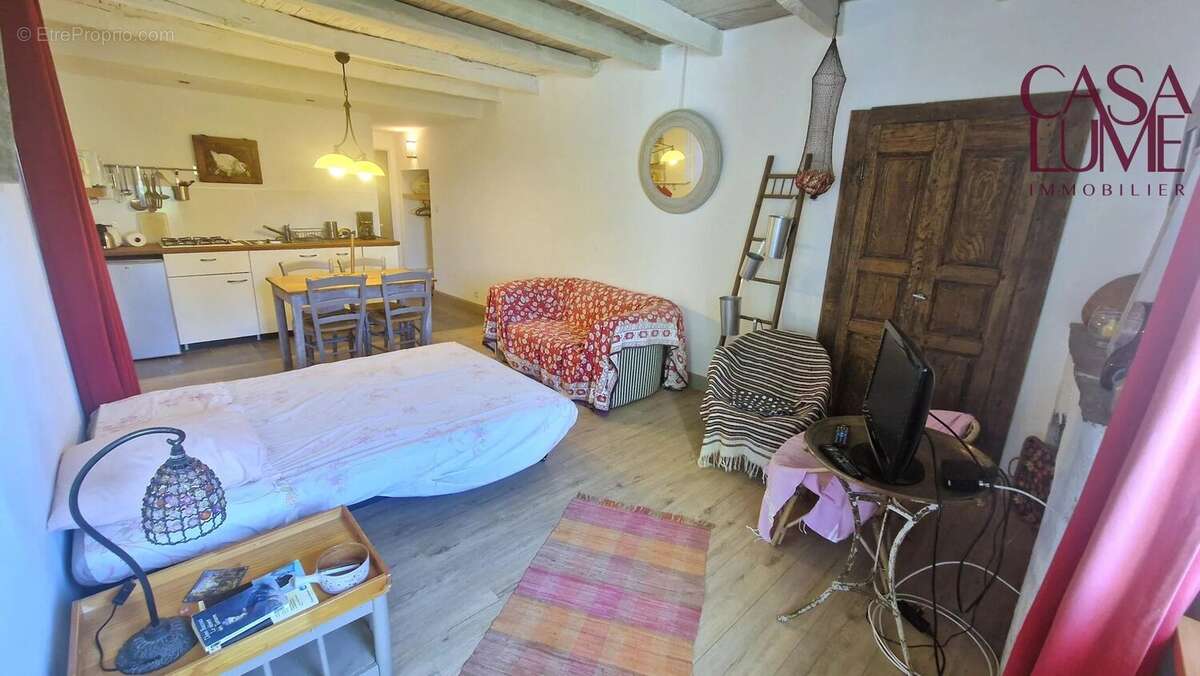 F6 de 125 m² + Studio de 28 m² + caves - photo 21