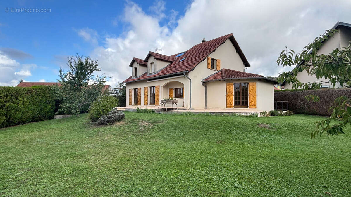 Maison à MACHEREN