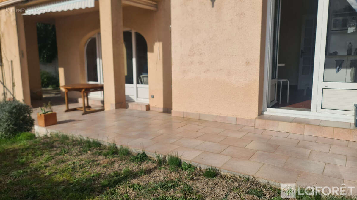 Appartement à BOUZIGUES