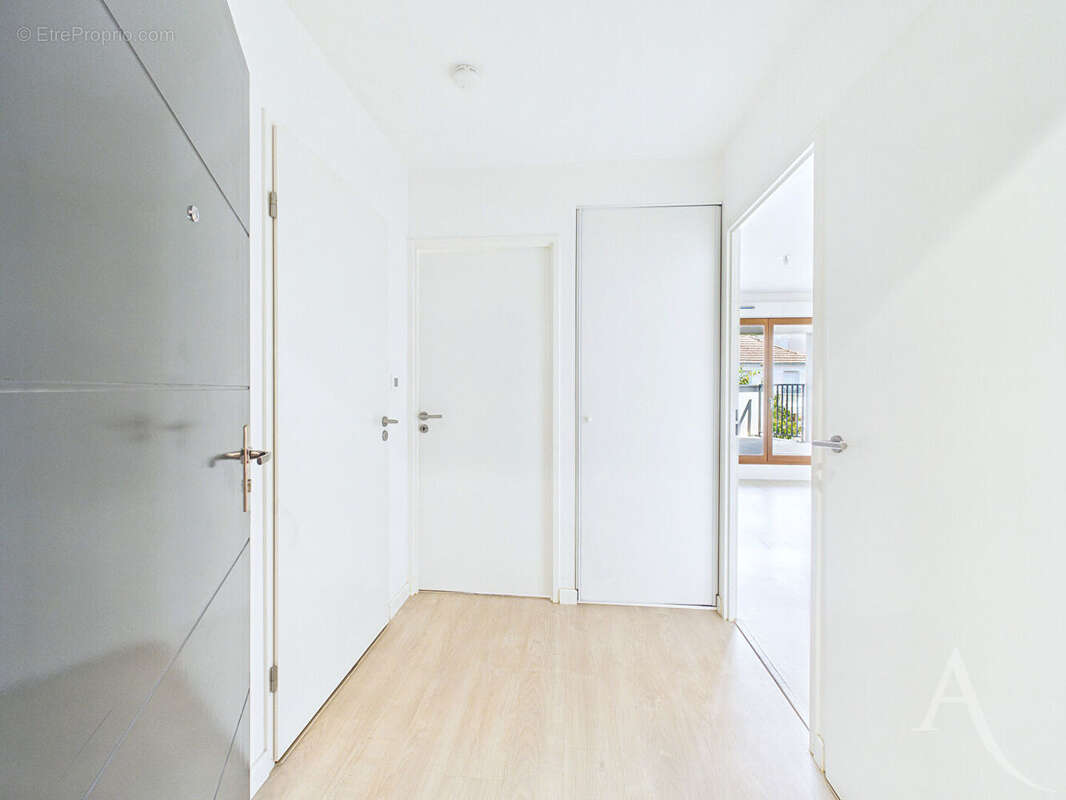 Montreuil - appart f2 42.21 m² - terrasse  7.70 m² - photo 5
