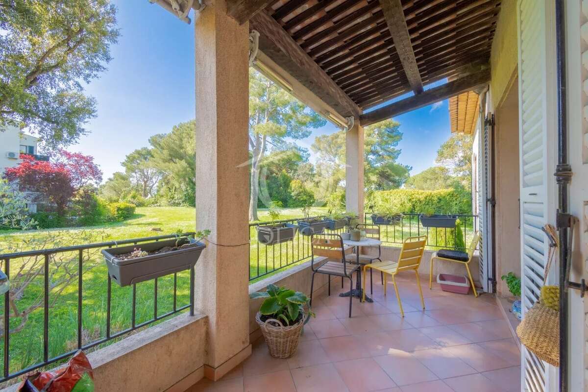 Appartement à VILLENEUVE-LOUBET