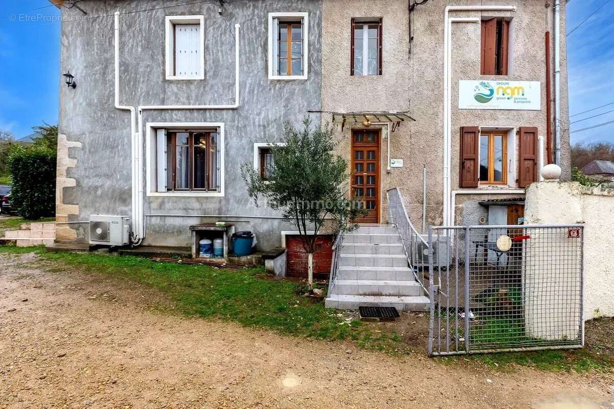 Maison à CORBELIN