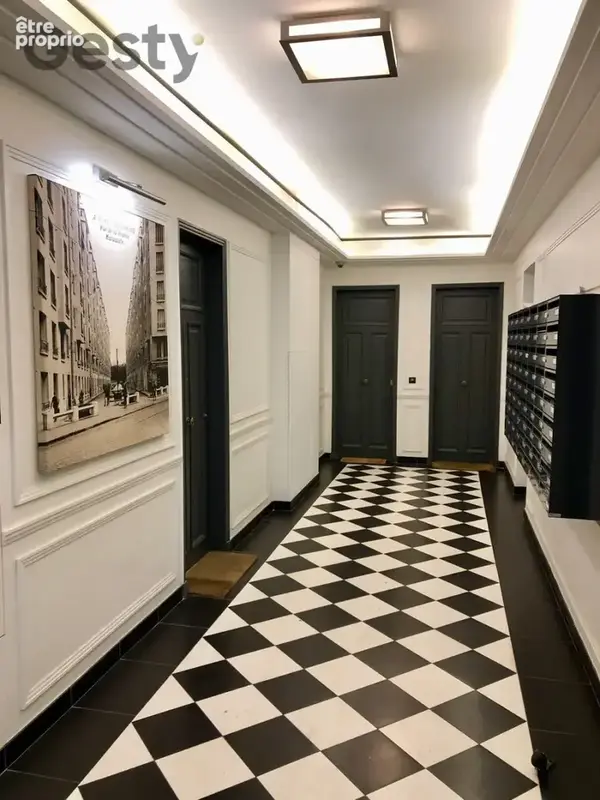 Grand studio, vue dégagée, idéalement placé - photo 8