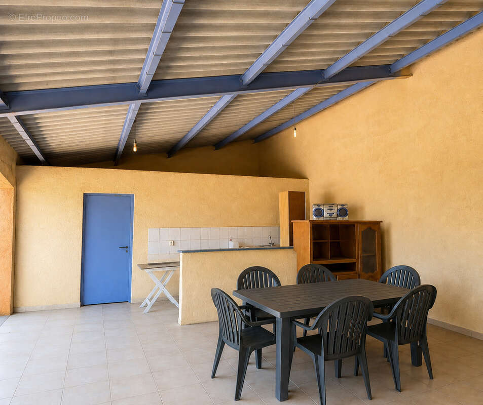 Maison à SUZE-LA-ROUSSE