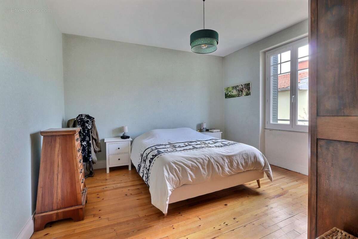 Maison à CLERMONT-FERRAND