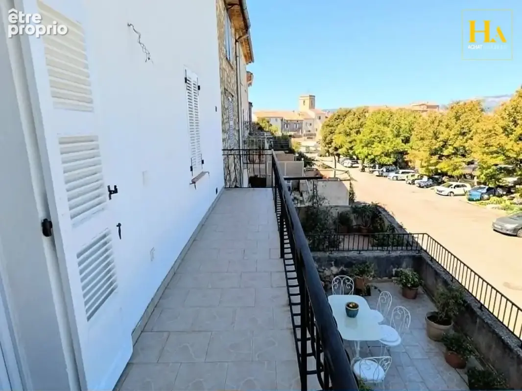 Immeuble / Maison de village au calme avec belle vue - photo 6