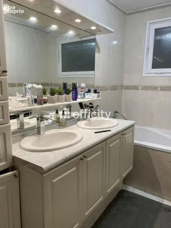 Maison 156 m² à Le Cres  - photo 5