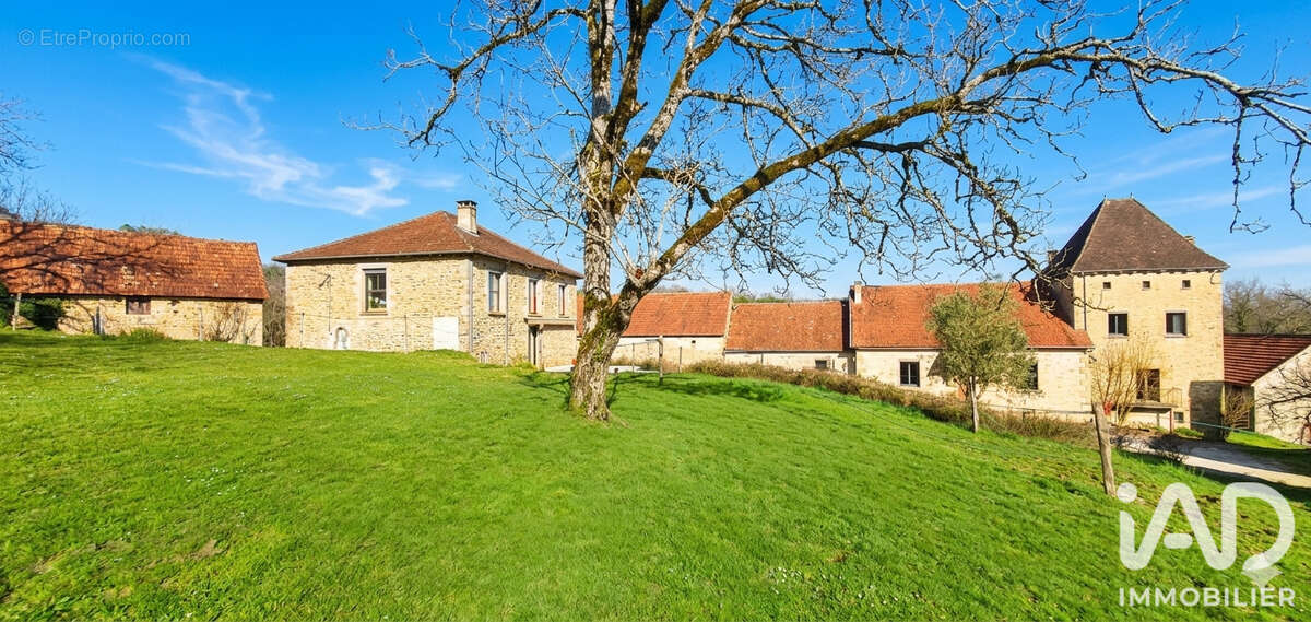 Maison 332 m² à Proissans  - photo 8