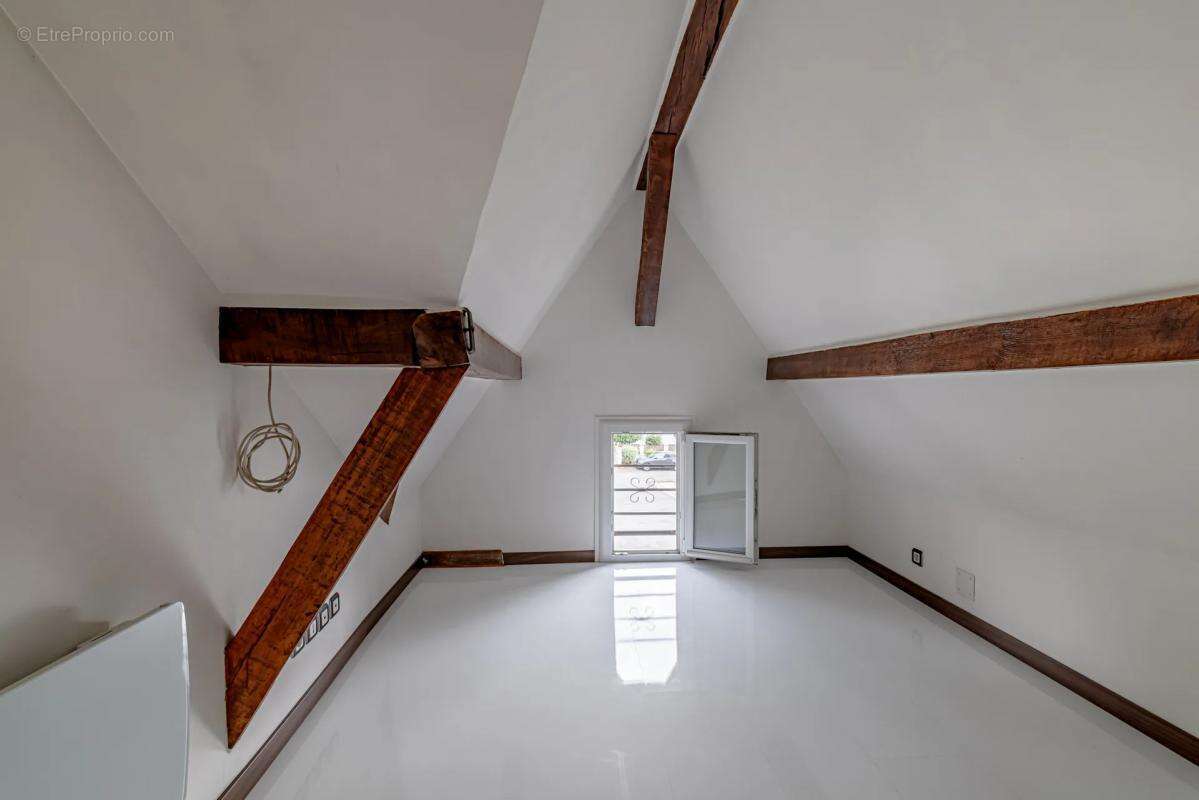 Appartement à MAFFLIERS