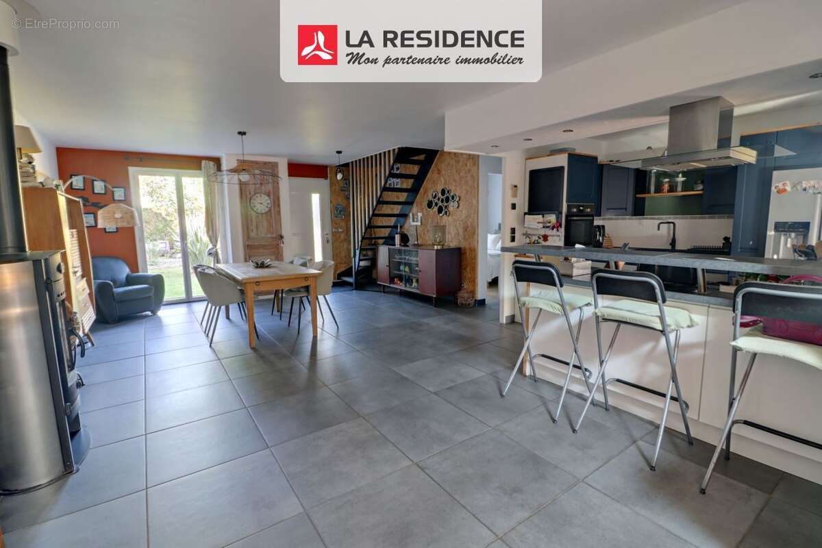 Maison à DEVILLE-LES-ROUEN