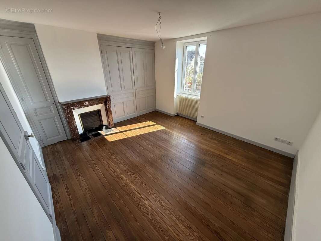 Appartement à SENOZAN