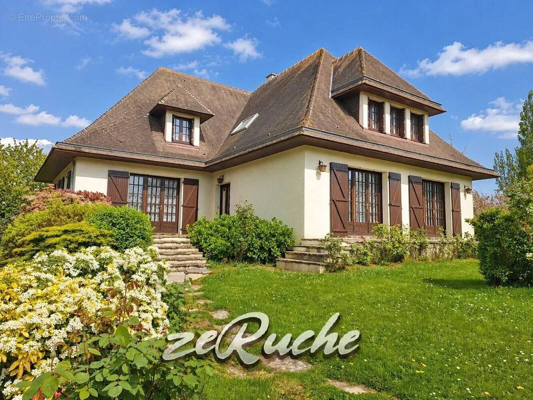 Maison à AMAYE-SUR-ORNE