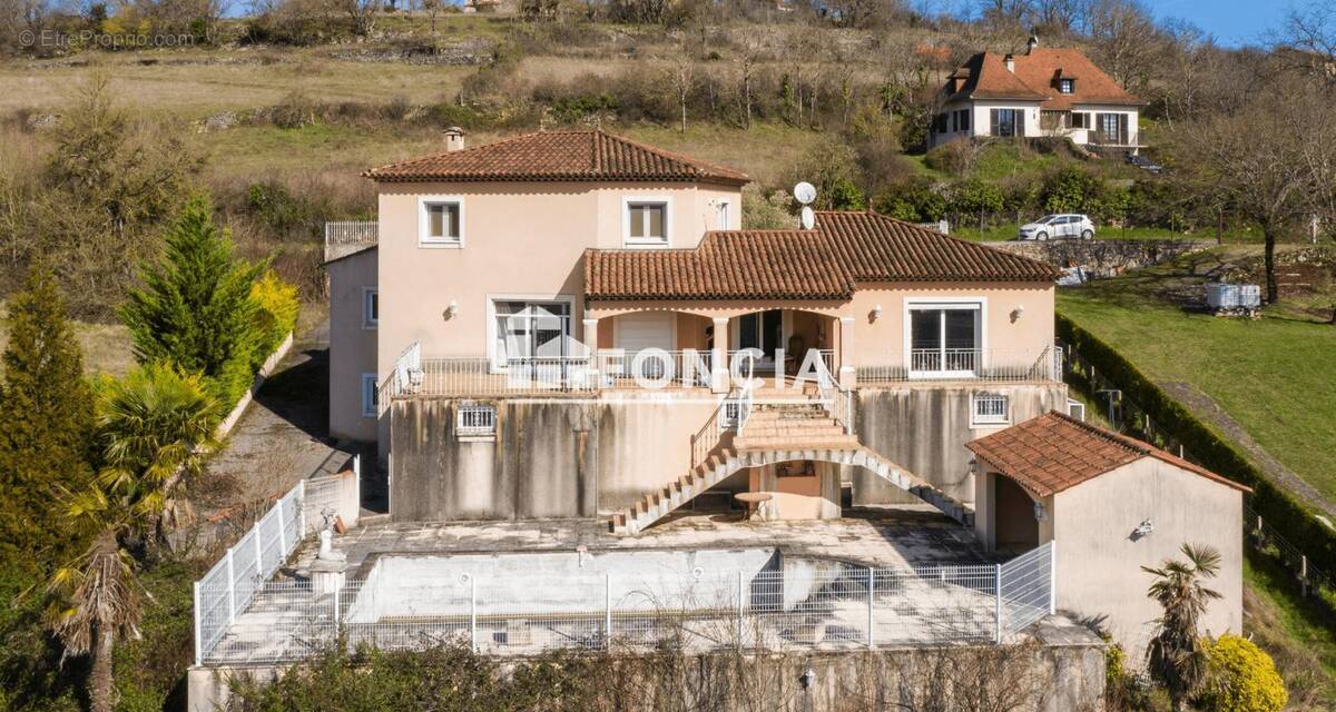 Maison à VILLEFRANCHE-DE-ROUERGUE