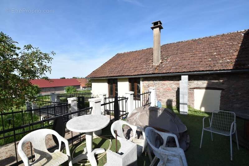 Maison à vendre 9 pièces LA CHAPELLE AU MANS (71) - photo 10