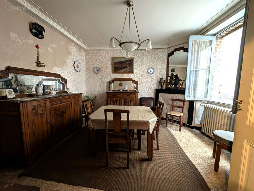 Maison à SAINT-ANTONIN-NOBLE-VAL