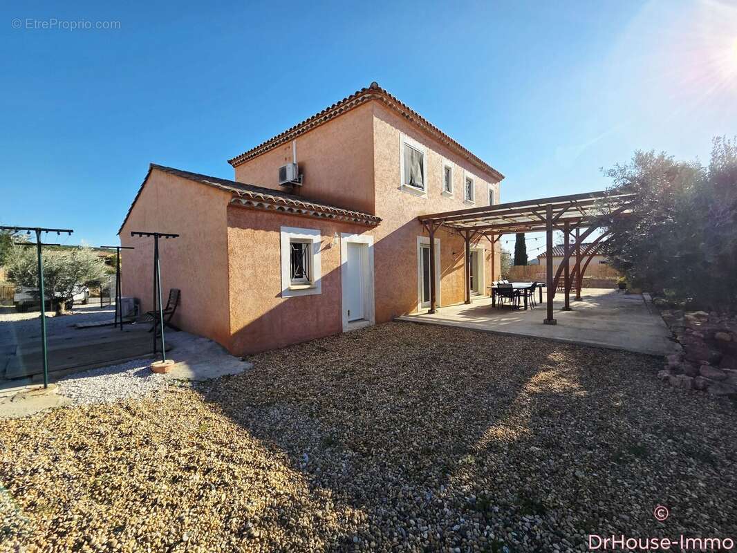 Maison à CEBAZAN