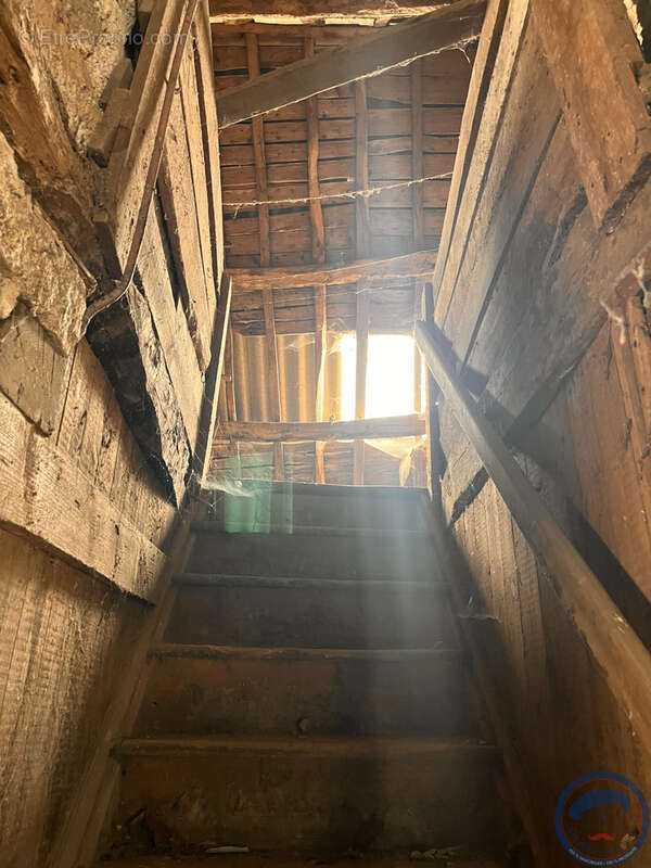 Corps de ferme maisons  et dépendances en pierre Quimper - photo 5