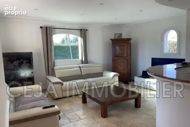 Maison 6 pièces 120 m² à vendre à Le Muy (83490) - photo 3