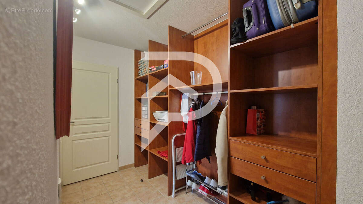 Maison à SAINT-GILLES