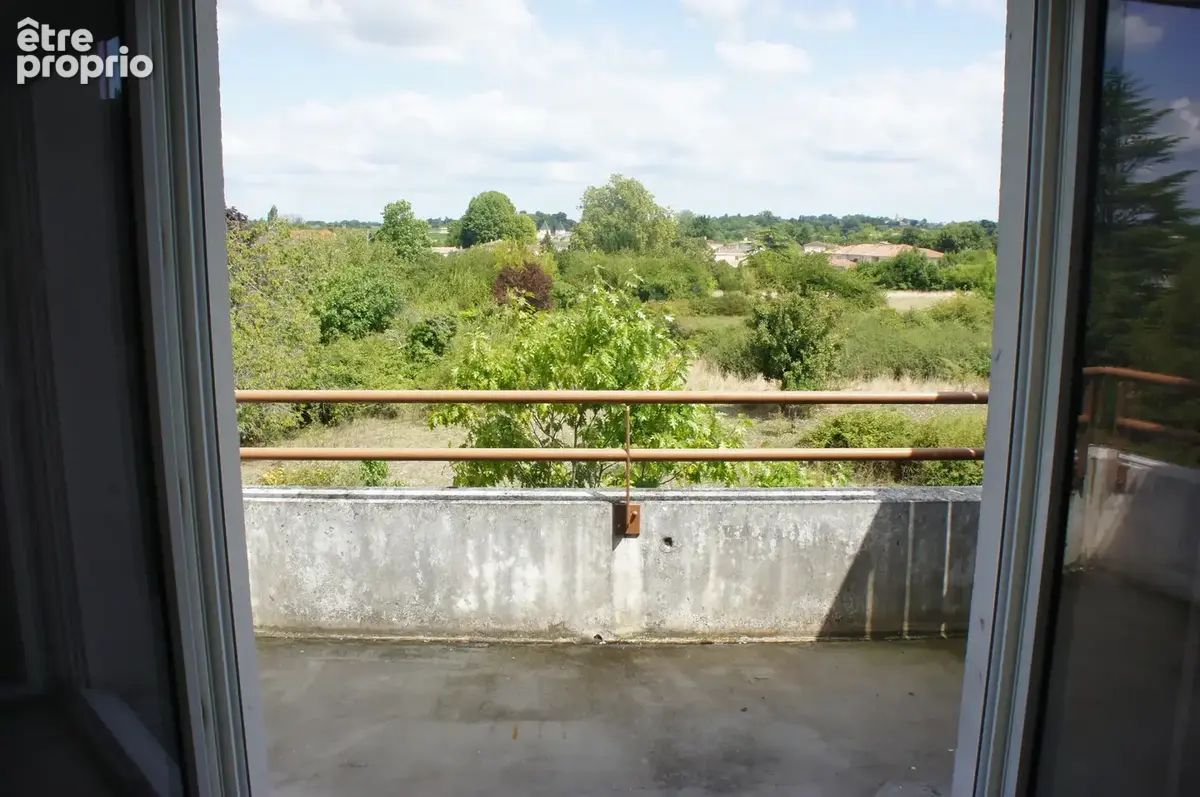 Résidence sécurisée T2 à vendre libre de toute occupation à BLAYE! - photo 2
