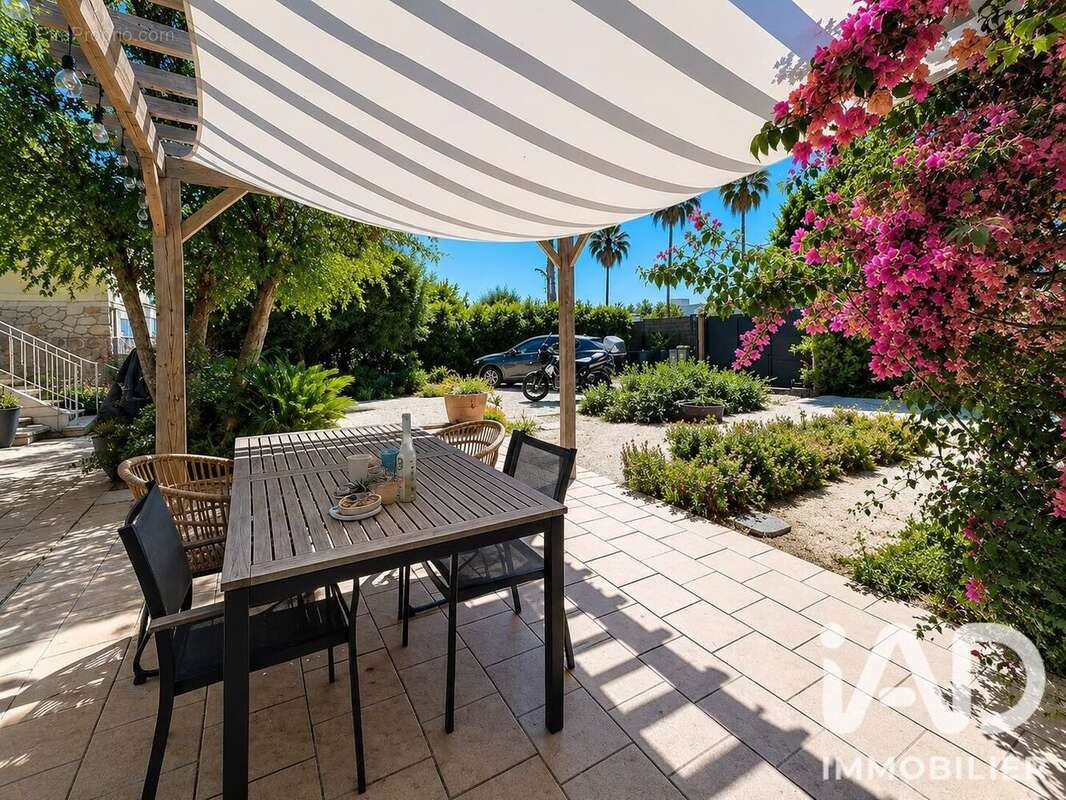 Photo 2 - Maison à HYERES