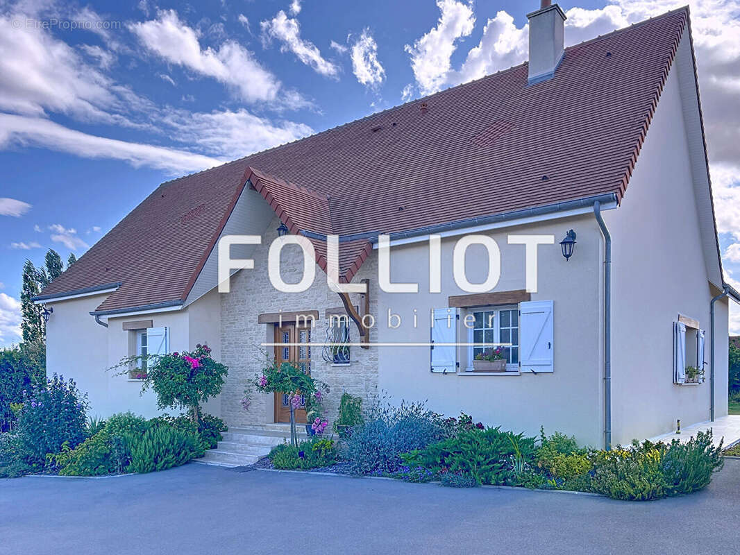 Maison à FRENOUVILLE