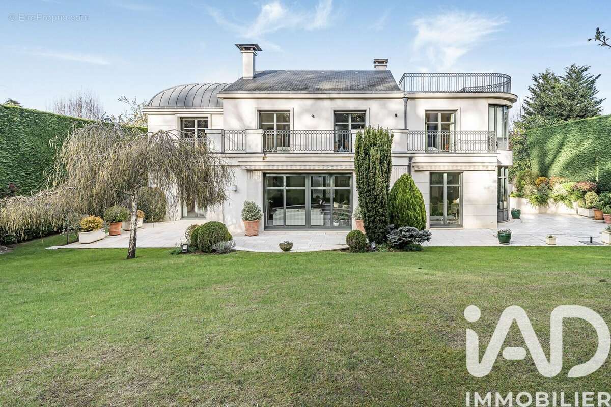 Photo 3 - Maison à VILLE-D'AVRAY