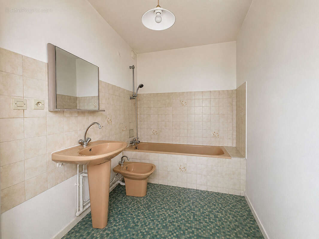 Appartement T2 parking couvert et cave - photo 7