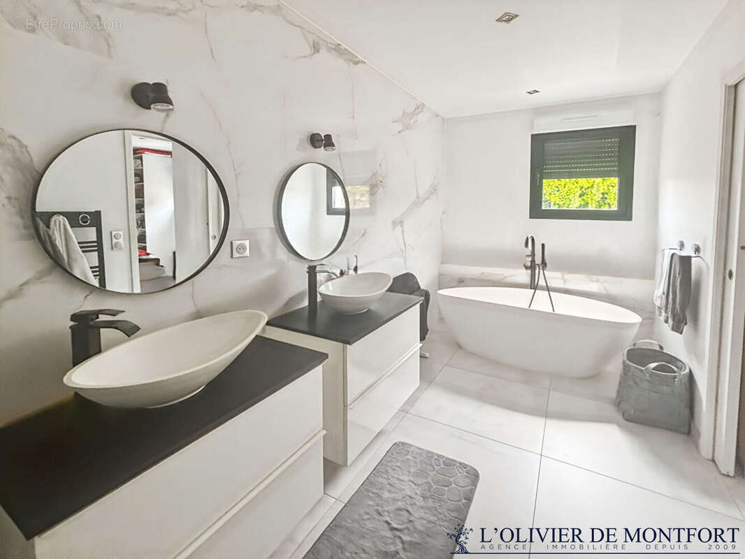 Maison à MONTFORT-L'AMAURY