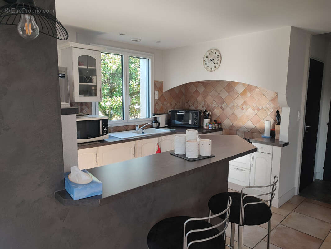 Maison à MESNARD-LA-BAROTIERE