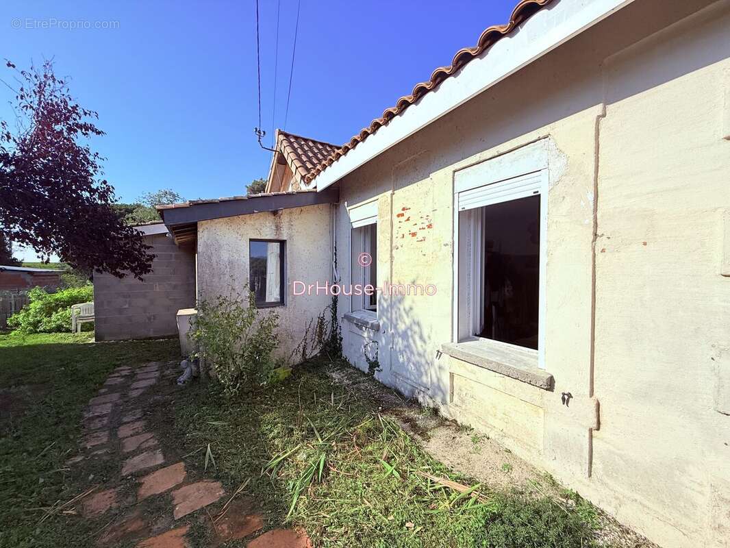 Maison à SAINT-ESTEPHE