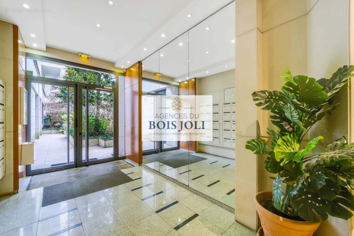 Appartement à ISSY-LES-MOULINEAUX