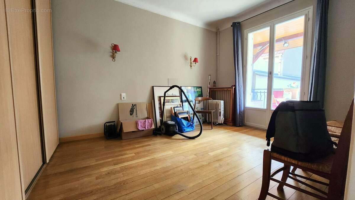 chambre 1 - Maison à MAISONS-ALFORT