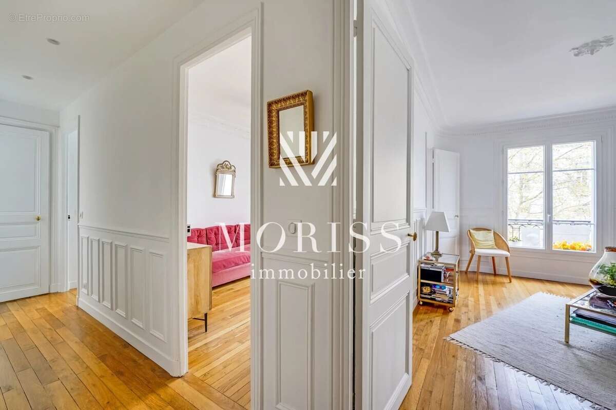 Appartement à PARIS-17E