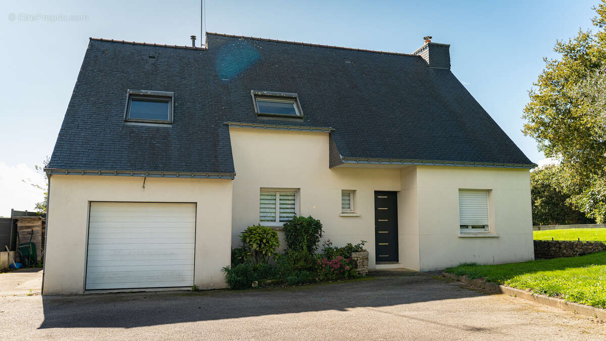 Maison à SAINT-NOLFF