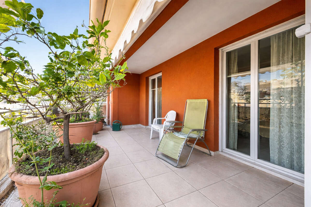 Appartement à MENTON