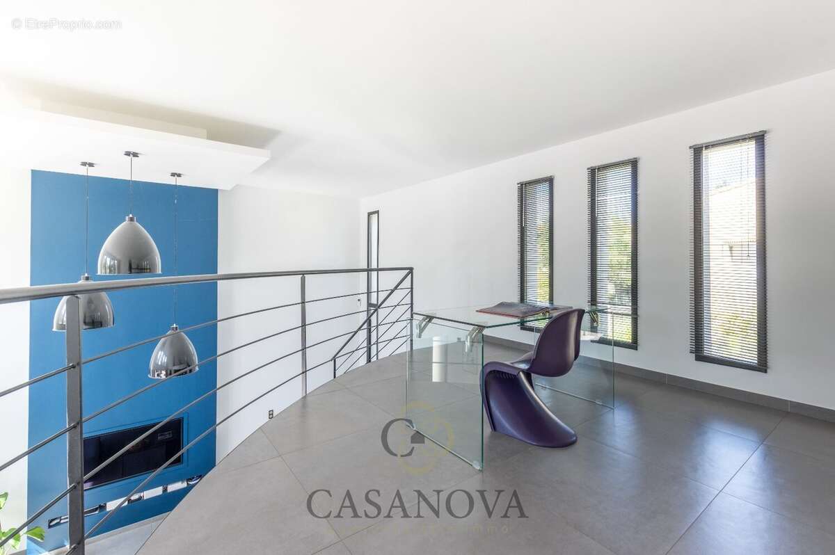 Maison à CASTRIES